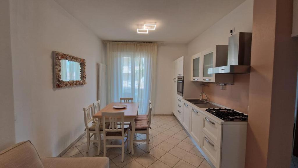 Residence Gabbiano Vista Mare San Mauro Mare Exteriör bild